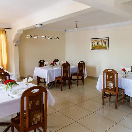 Hotel Melrose סמבאבה מראה חיצוני תמונה